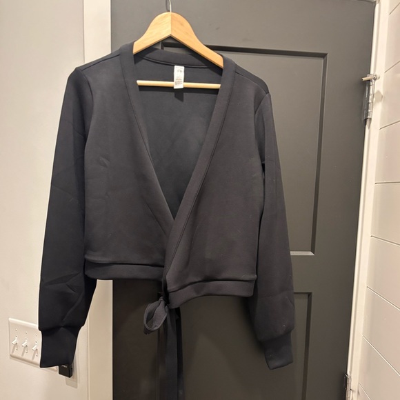 Spanx Air Essentials AirEssentials Ballet Wrap Sweater Top Black Medium NEW - Picture 8 of 12